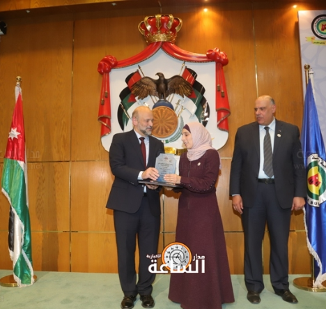 جائزة الموظف المثالي_ الوظائف التخصصية